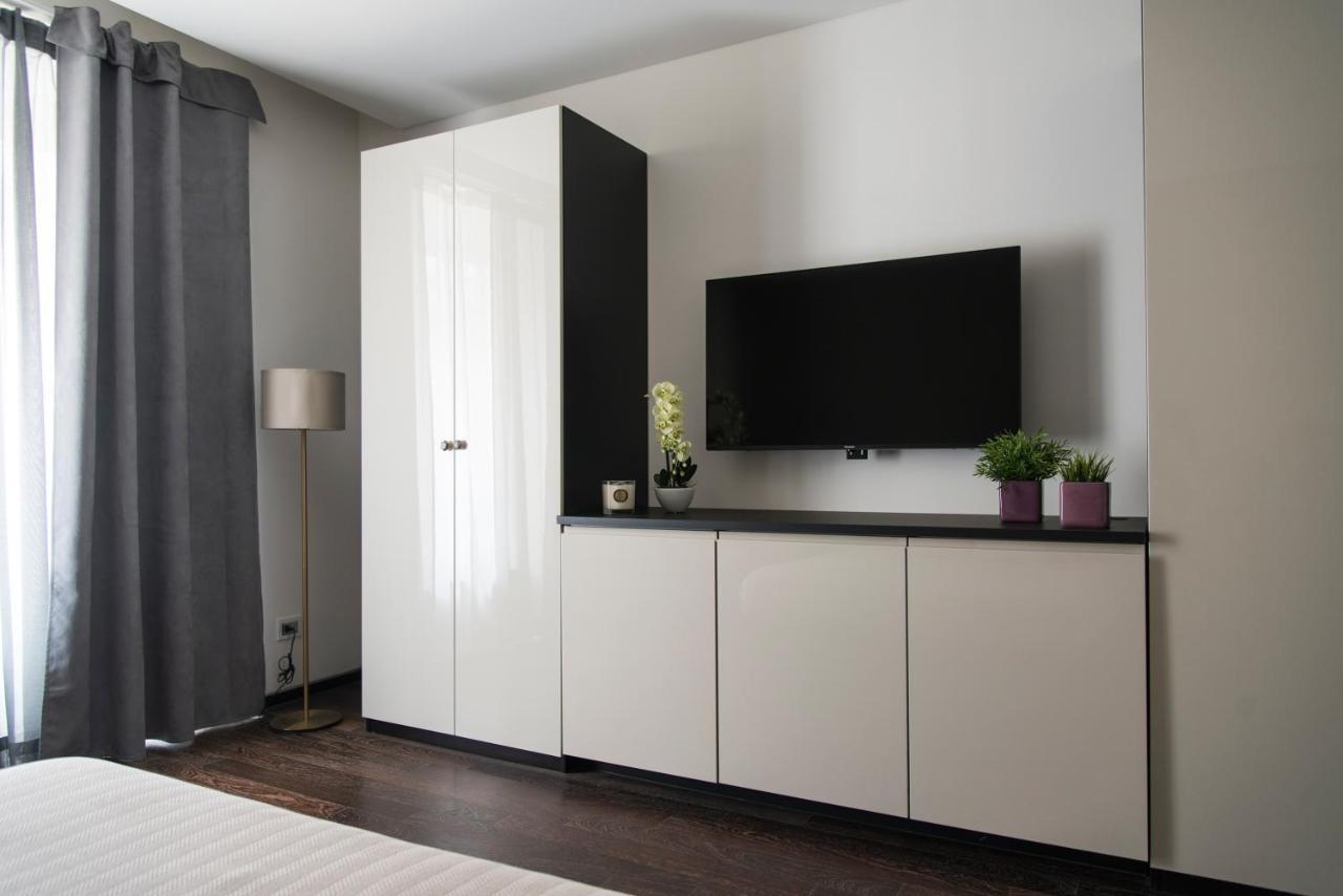 St.Ambrogio 2Bd New Apartment Milaan Buitenkant foto